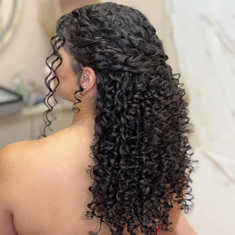 Semi preso em cabelo cacheado em Belo Horizonte